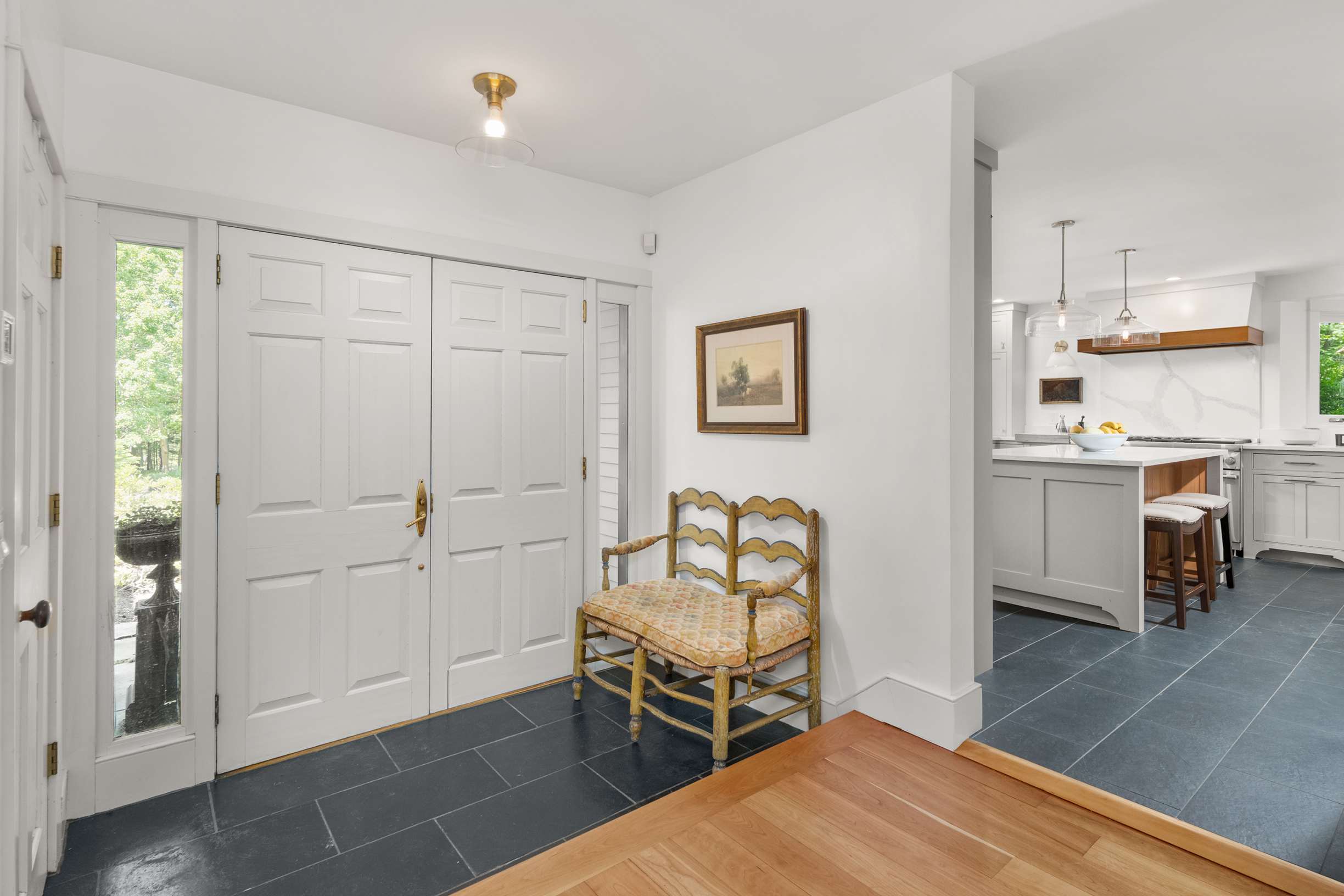  Elegant Shingled Maine Cottage with Modern Flair on 2.63 Acres in York - 物件實景