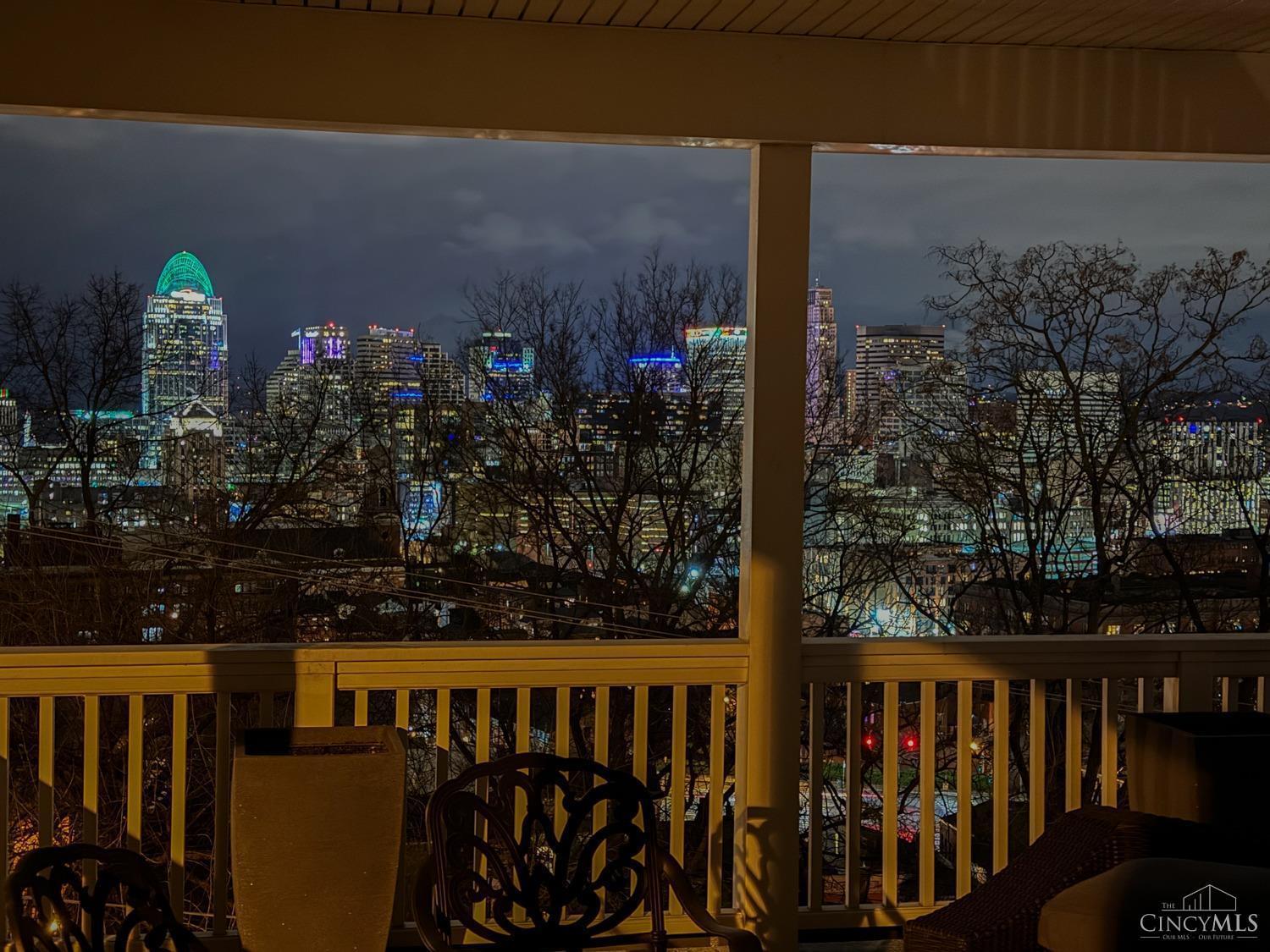 Cincinnati, Ohio, 45202, United States, 3 Bedrooms Bedrooms, ,4 BathroomsBathrooms,Residential,For Sale,1968931