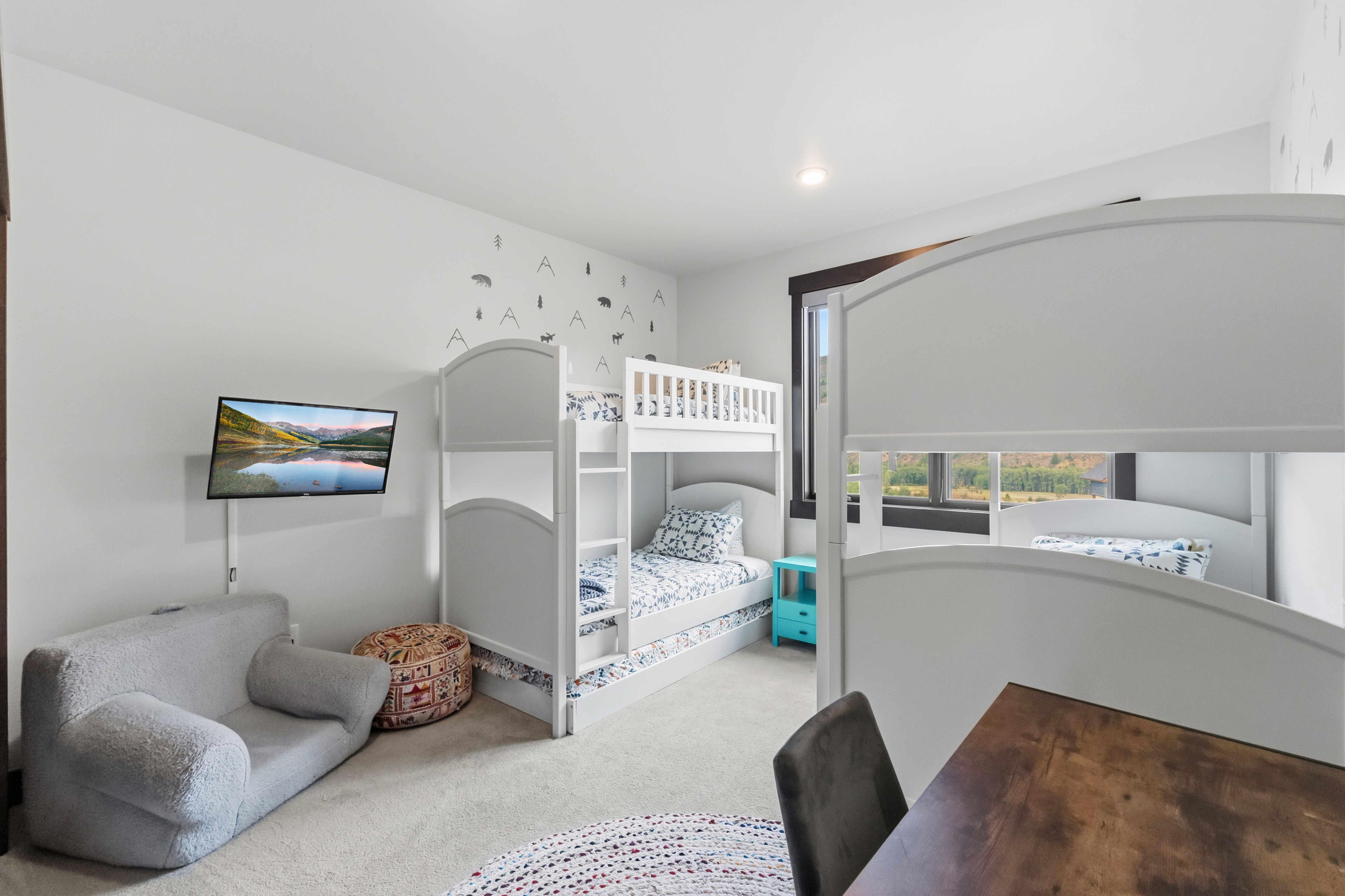  Beautifully Furnished Duplex in Highly Sought After Summit Sky Ranch Community - 物件實景