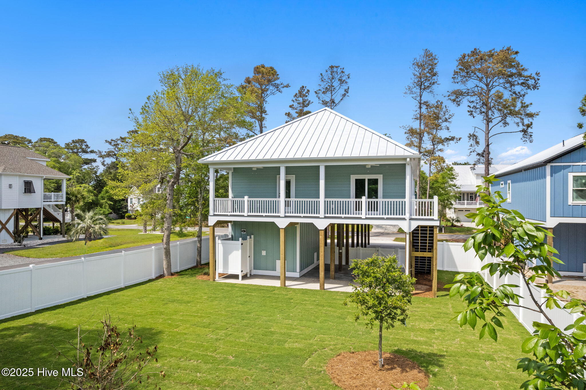 Oak Island, North Carolina, 28465, United States, 3 Bedrooms Bedrooms, ,2 BathroomsBathrooms,Residential,For Sale,1975486