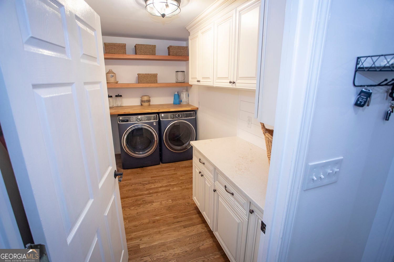 Marietta, Georgia, 30064, United States, 5 Bedrooms Bedrooms, ,4 BathroomsBathrooms,Residential,For Sale,2016385