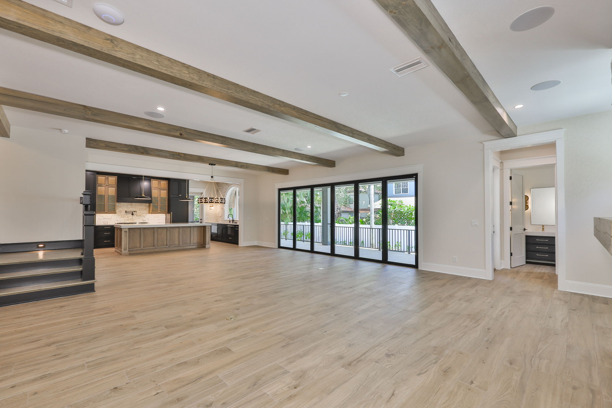 Tampa, Florida, 33629, United States, 5 Bedrooms Bedrooms, ,6 BathroomsBathrooms,Residential,For Sale,1974483