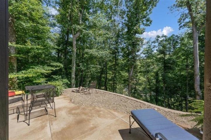 Fountain Run, Kentucky, 42133, United States, 4 Bedrooms Bedrooms, ,3 BathroomsBathrooms,Residential,For Sale,1827349