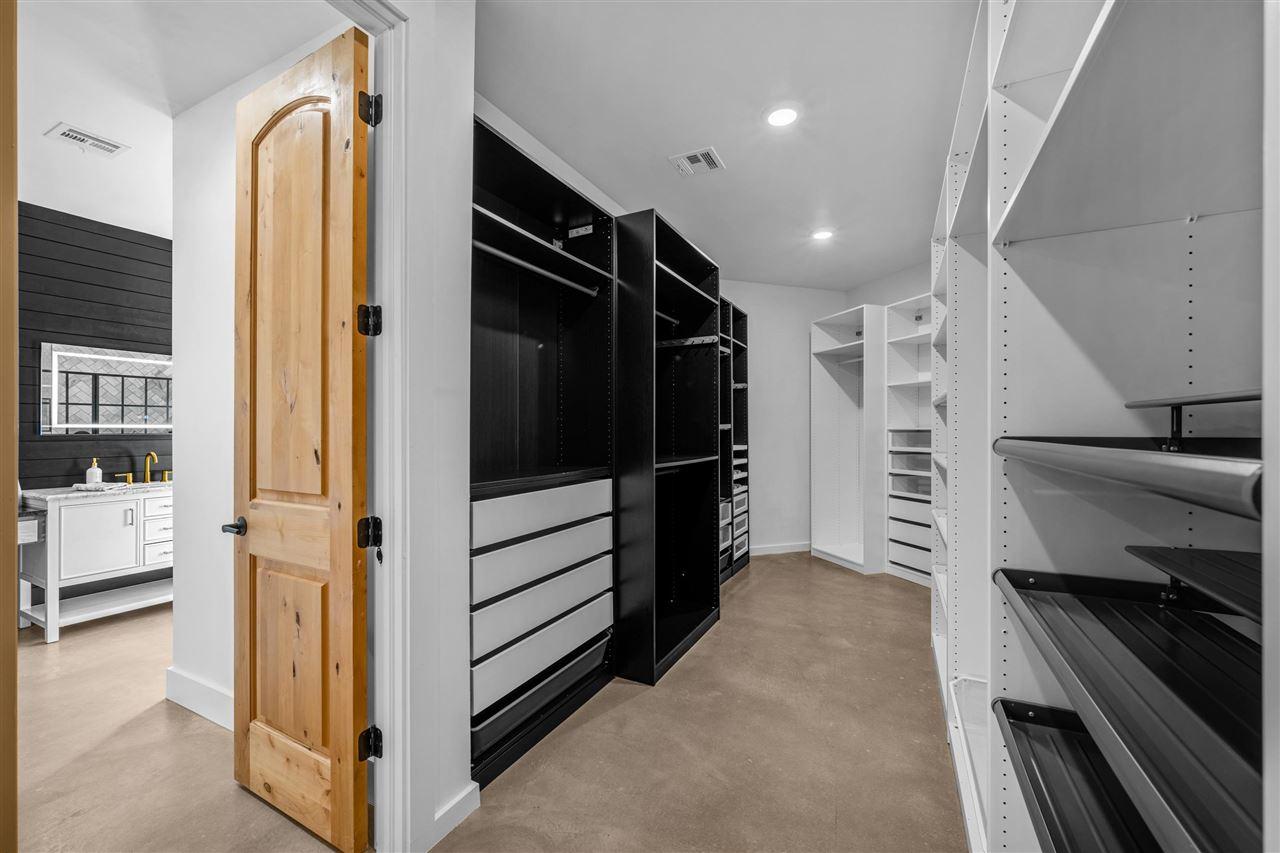 Elgin, Oklahoma, 73538, United States, 4 Bedrooms Bedrooms, ,1 BathroomBathrooms,Residential,For Sale,2000141