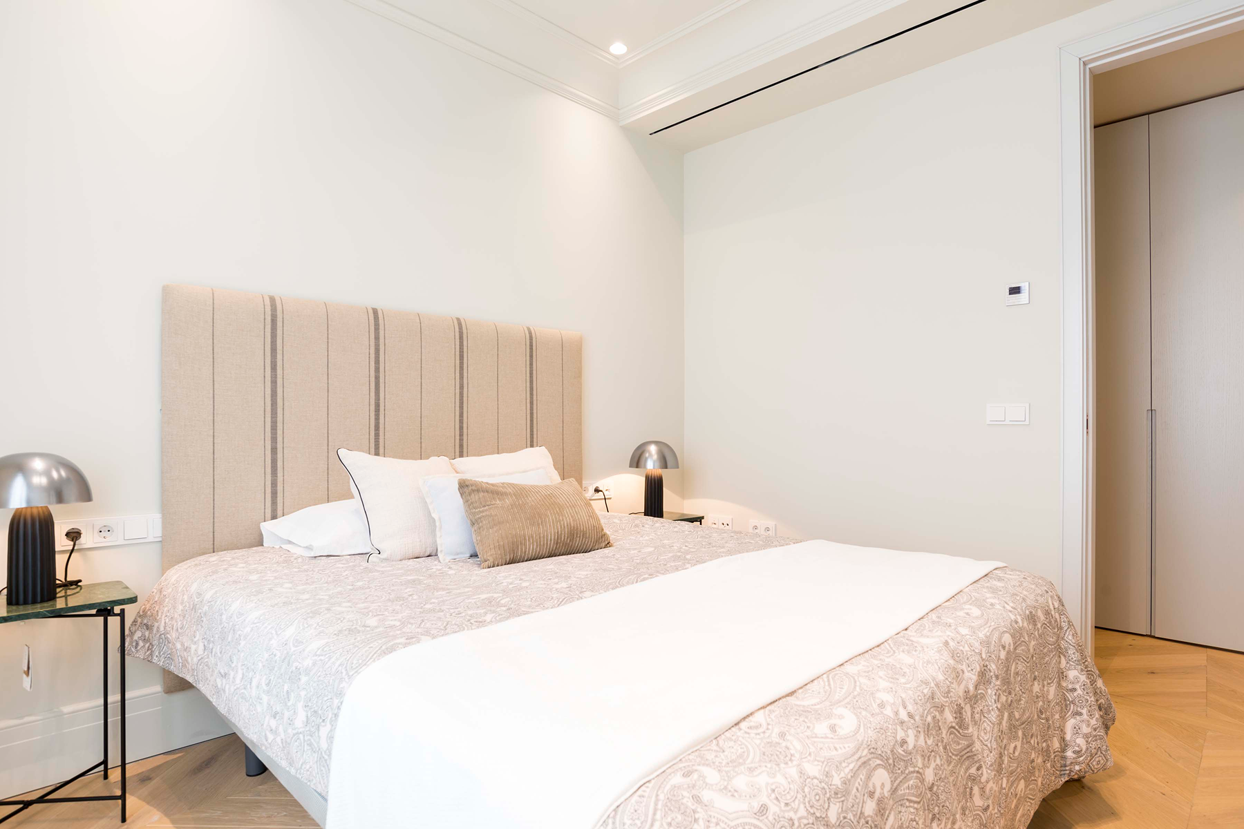  Modern flat with rooftop and pool in the heart of Madrid - 物件實景