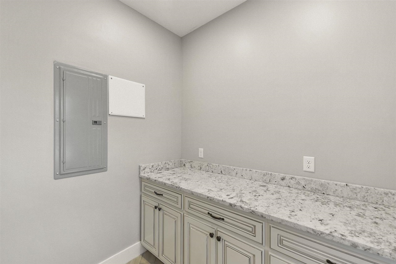 Smiths Grove, Kentucky, 42171, United States, 4 Bedrooms Bedrooms, ,3 BathroomsBathrooms,Residential,For Sale,1901805