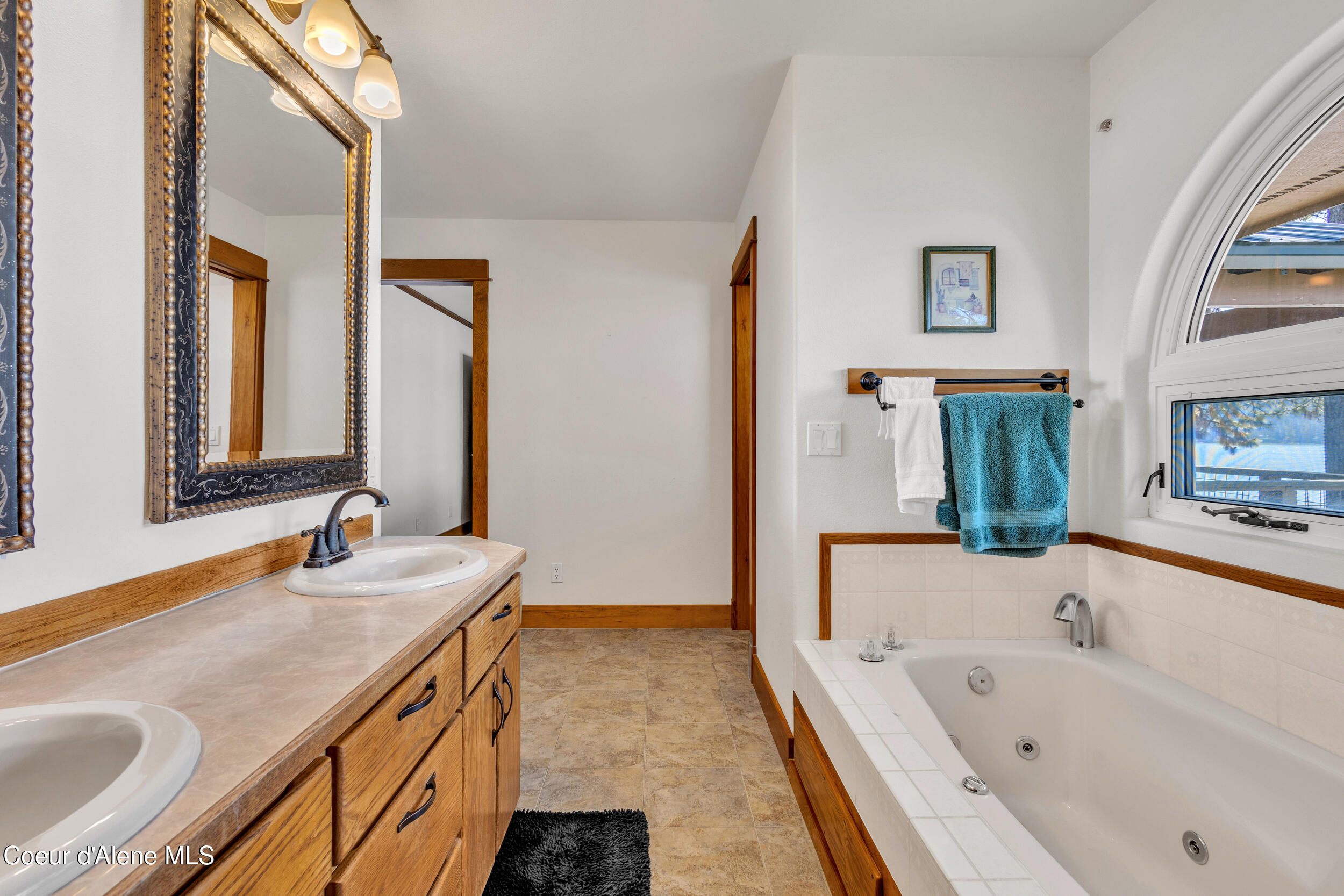 Harrison, Idaho, 83833, United States, 3 Bedrooms Bedrooms, ,3 BathroomsBathrooms,Residential,For Sale,2041876