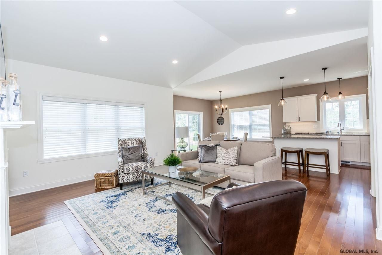 Saratoga Springs, New York, 12866, United States, 3 Bedrooms Bedrooms, ,3 BathroomsBathrooms,Residential,For Sale,1986294