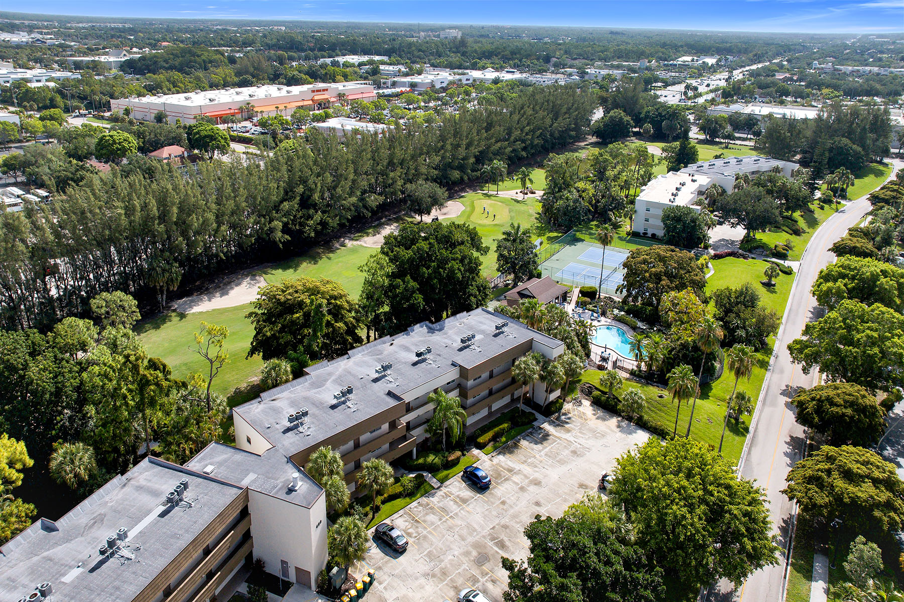  FOREST LAKES GOLF AND TENNIS CLUB - 物件實景