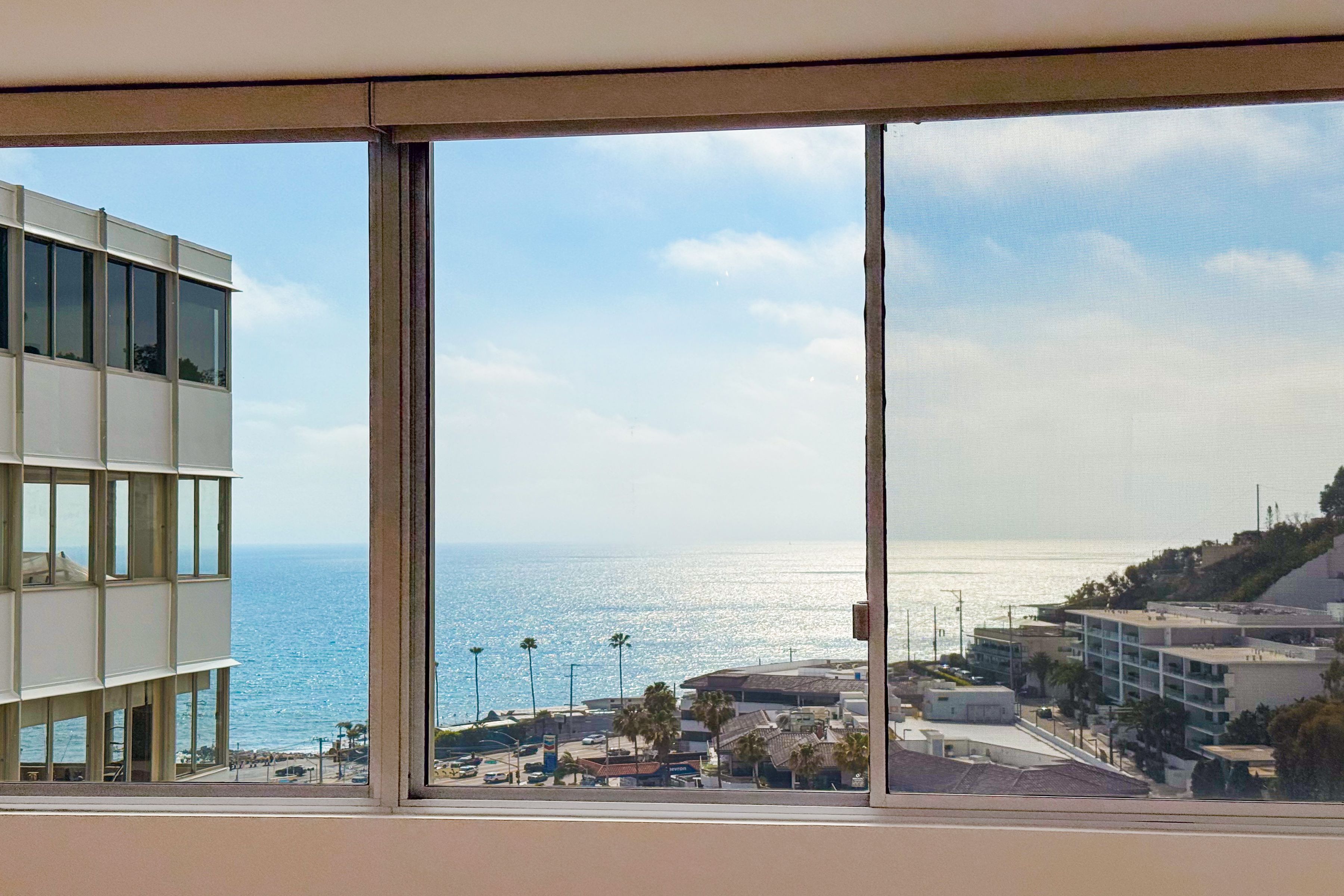  17352 W Sunset Blvd - 物件實景