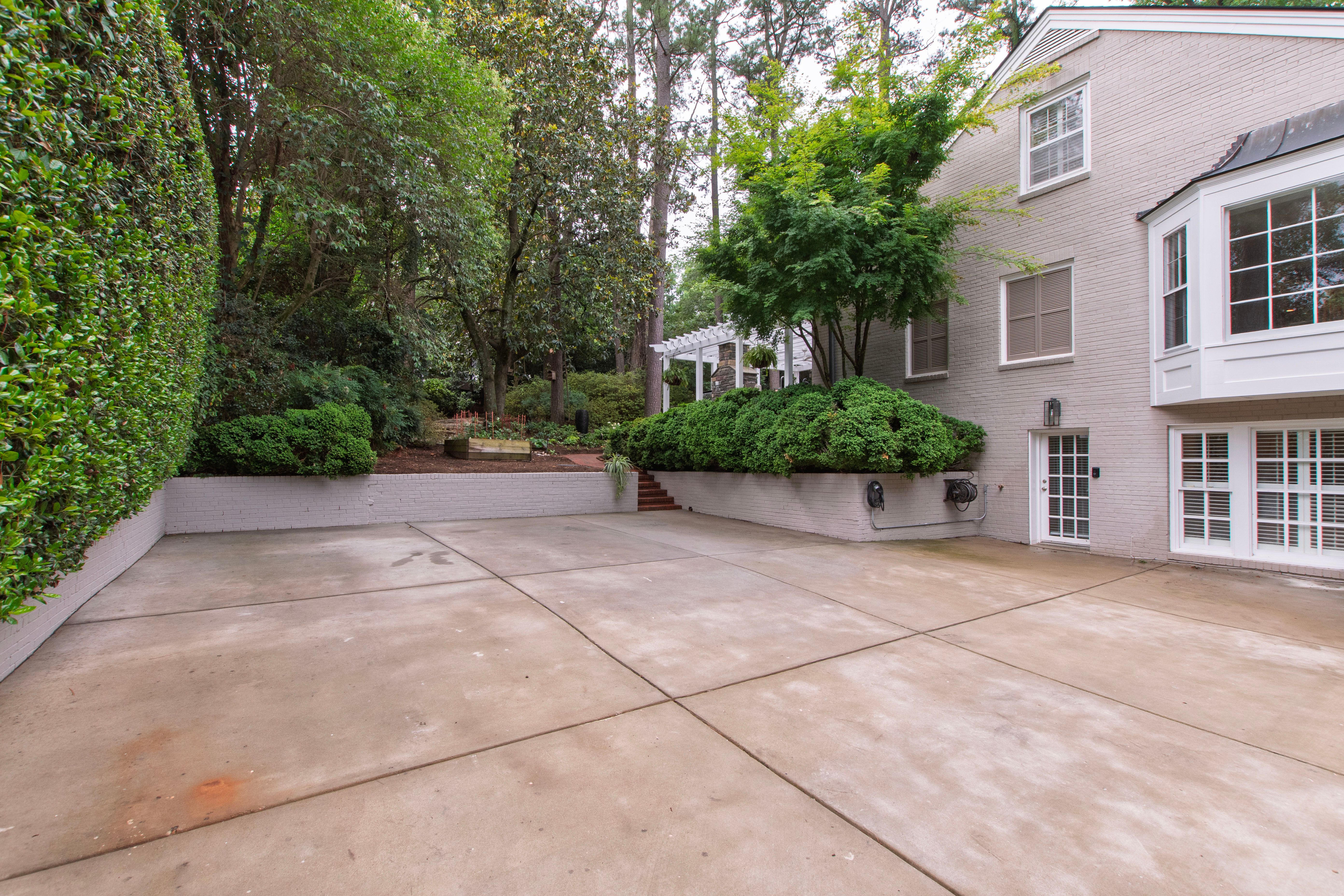  2507 Sanderson Drive, Raleigh, NC 27608 - 物件實景