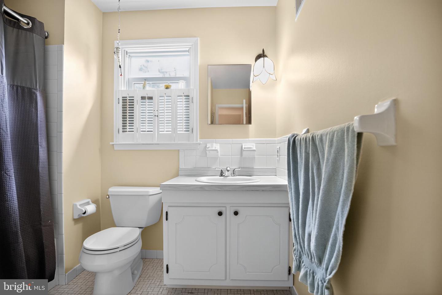 Oreland, Pennsylvania, 19075, United States, 4 Bedrooms Bedrooms, ,3 BathroomsBathrooms,Residential,For Sale,1939666