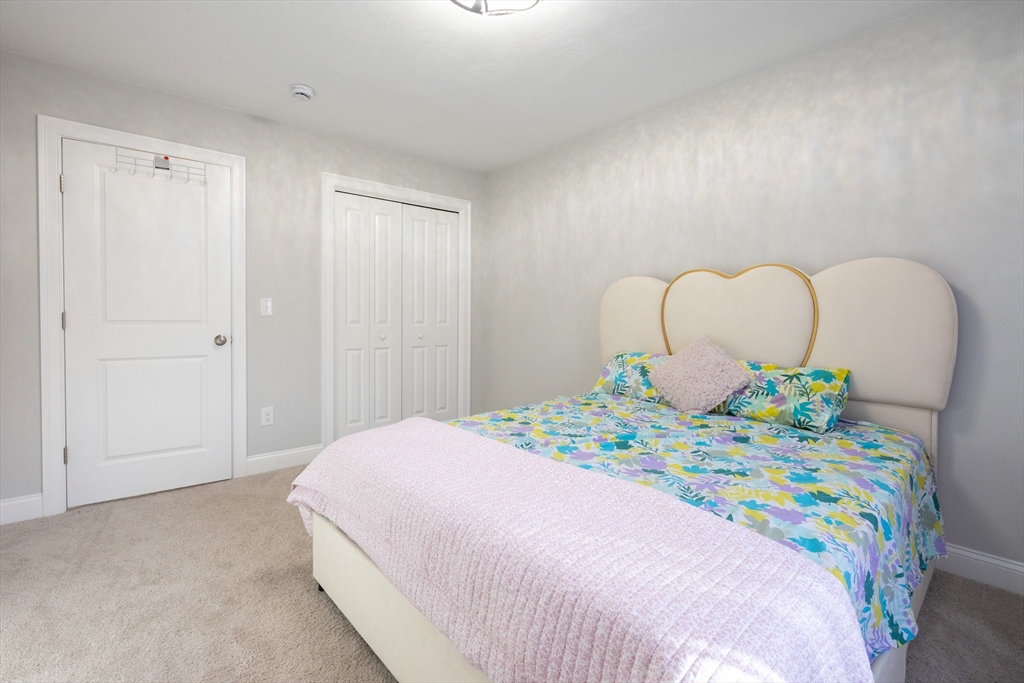 Bellingham, Massachusetts, 02019, United States, 4 Bedrooms Bedrooms, ,3 BathroomsBathrooms,Residential,For Sale,2000671