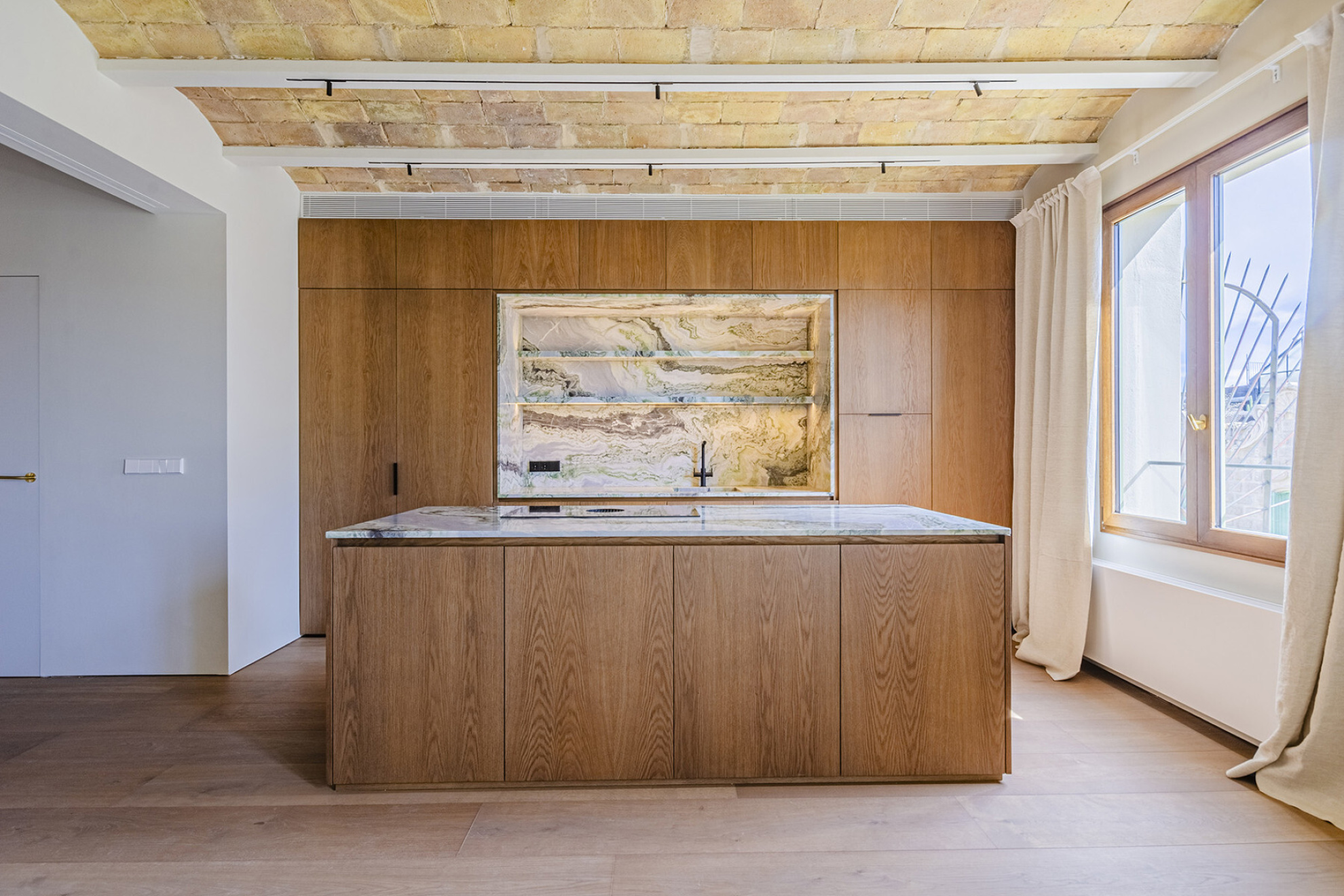  Fantastic brand new refurbished apartment in the Dreta de l