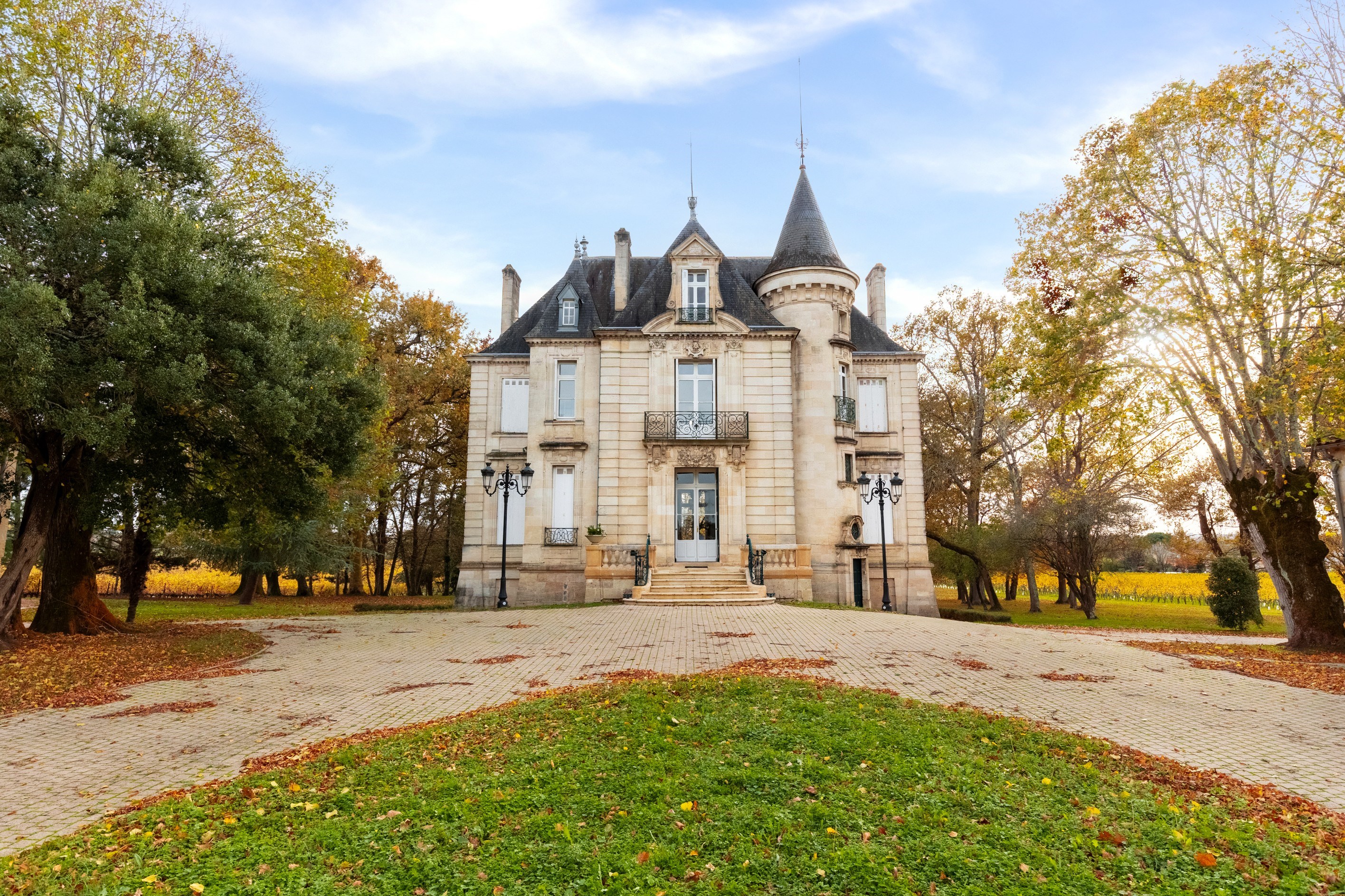  EXCLUSIVE - RARE - CHATEAU & VINEYARDS ON THE OUTSKIRTS OF BORDEAUX - 物件實景