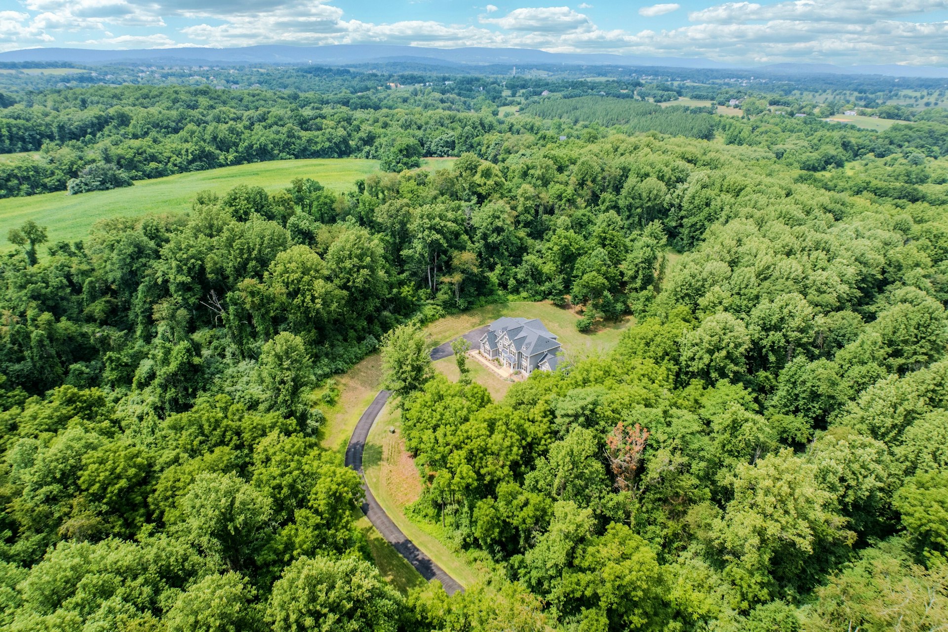  19016 Bridle Branch Lane, Purcellville, VA 20132 - 物件實景