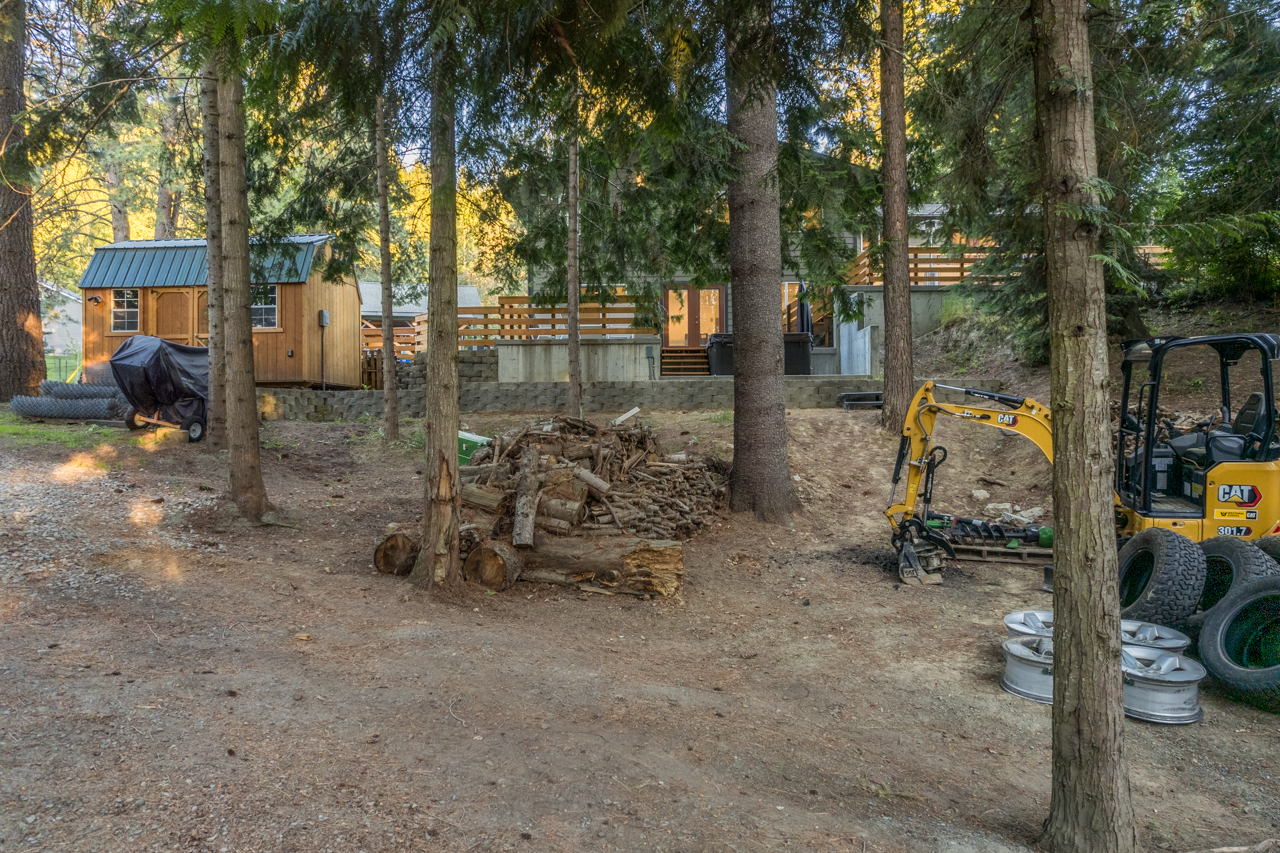 Bonners Ferry, Idaho, 83805, United States, 5 Bedrooms Bedrooms, ,5 BathroomsBathrooms,Residential,For Sale,1879157
