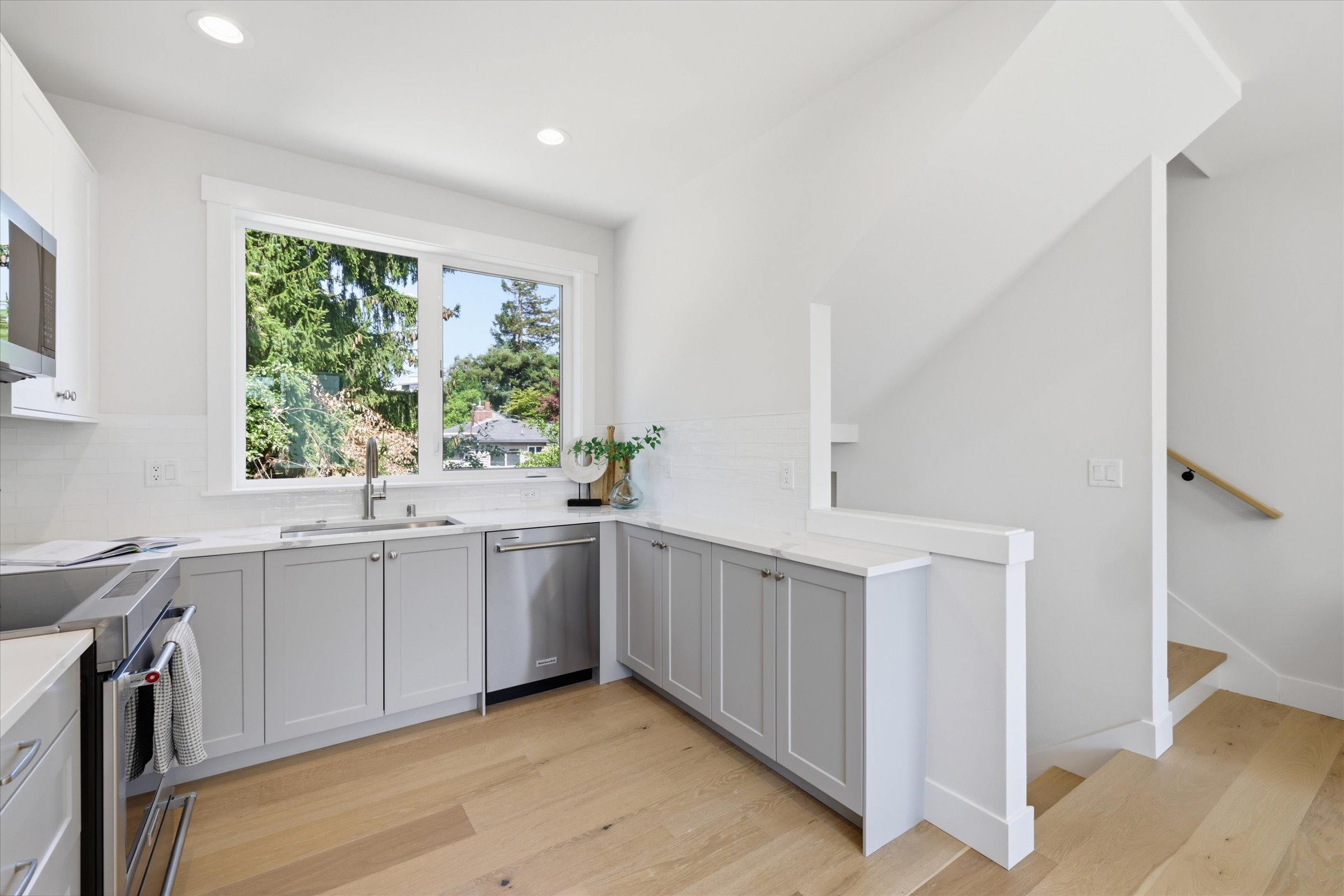  8815 Densmore Ave N Unit #B, Seattle, WA 98103 - 物件實景