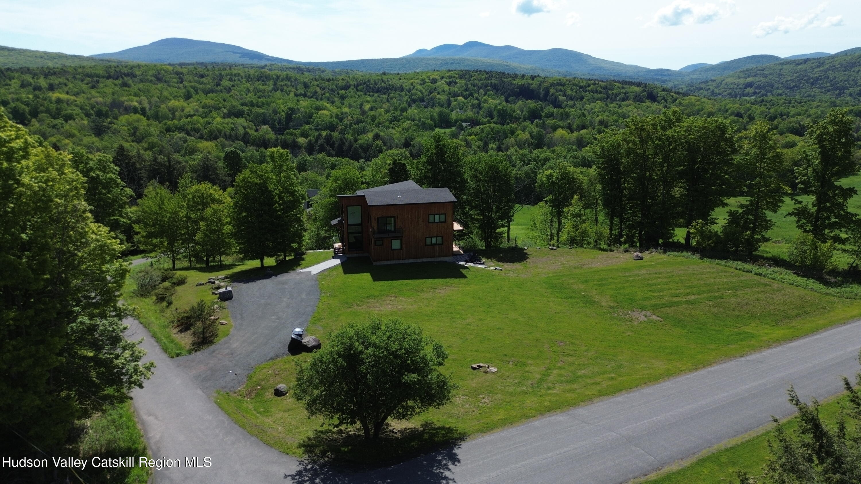 Windham, New York, 12496, United States, 5 Bedrooms Bedrooms, ,5 BathroomsBathrooms,Residential,For Sale,1848875