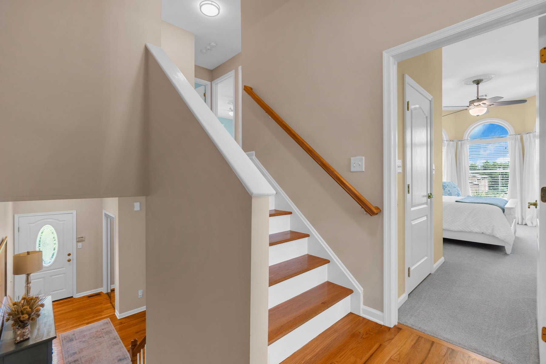 Rare End-Unit Coastal Townhome - 物件實景