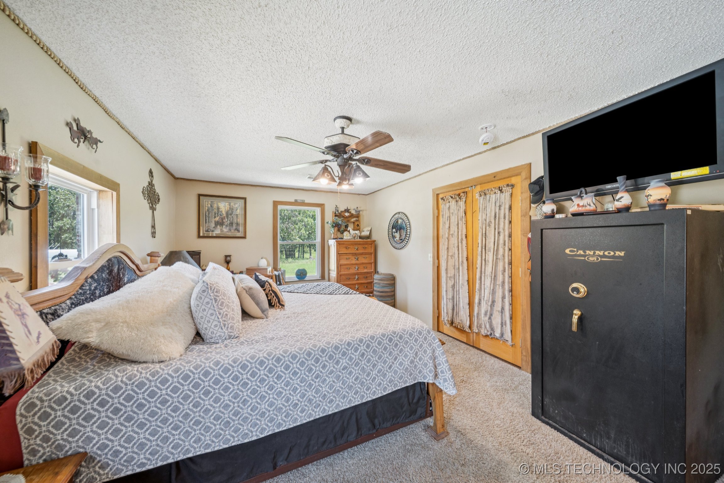 Barnsdall, Oklahoma, 74002, United States, 4 Bedrooms Bedrooms, ,3 BathroomsBathrooms,Residential,For Sale,1898751