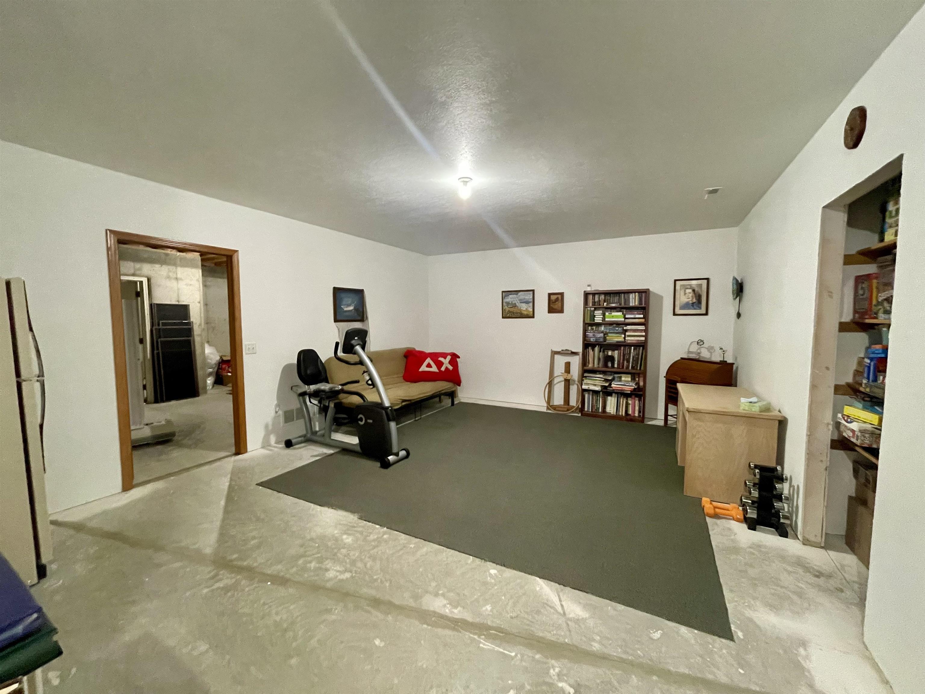 Janesville, Wisconsin, 53545, United States, 5 Bedrooms Bedrooms, ,4 BathroomsBathrooms,Residential,For Sale,1921861
