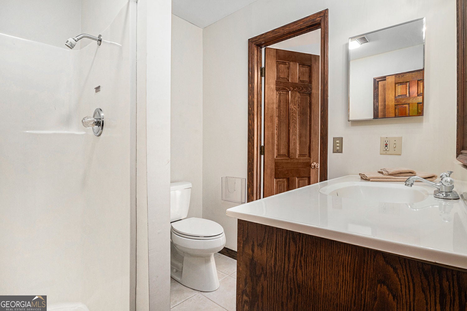 Dahlonega, Georgia, 30533, United States, 3 Bedrooms Bedrooms, ,2 BathroomsBathrooms,Residential,For Sale,1858994