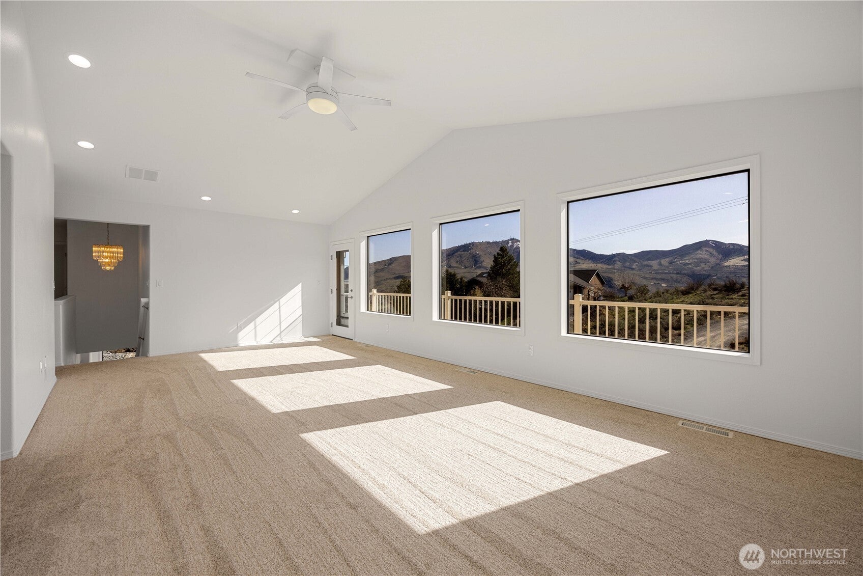 Chelan, Washington, 98816, United States, 3 Bedrooms Bedrooms, ,2 BathroomsBathrooms,Residential,For Sale,1932481