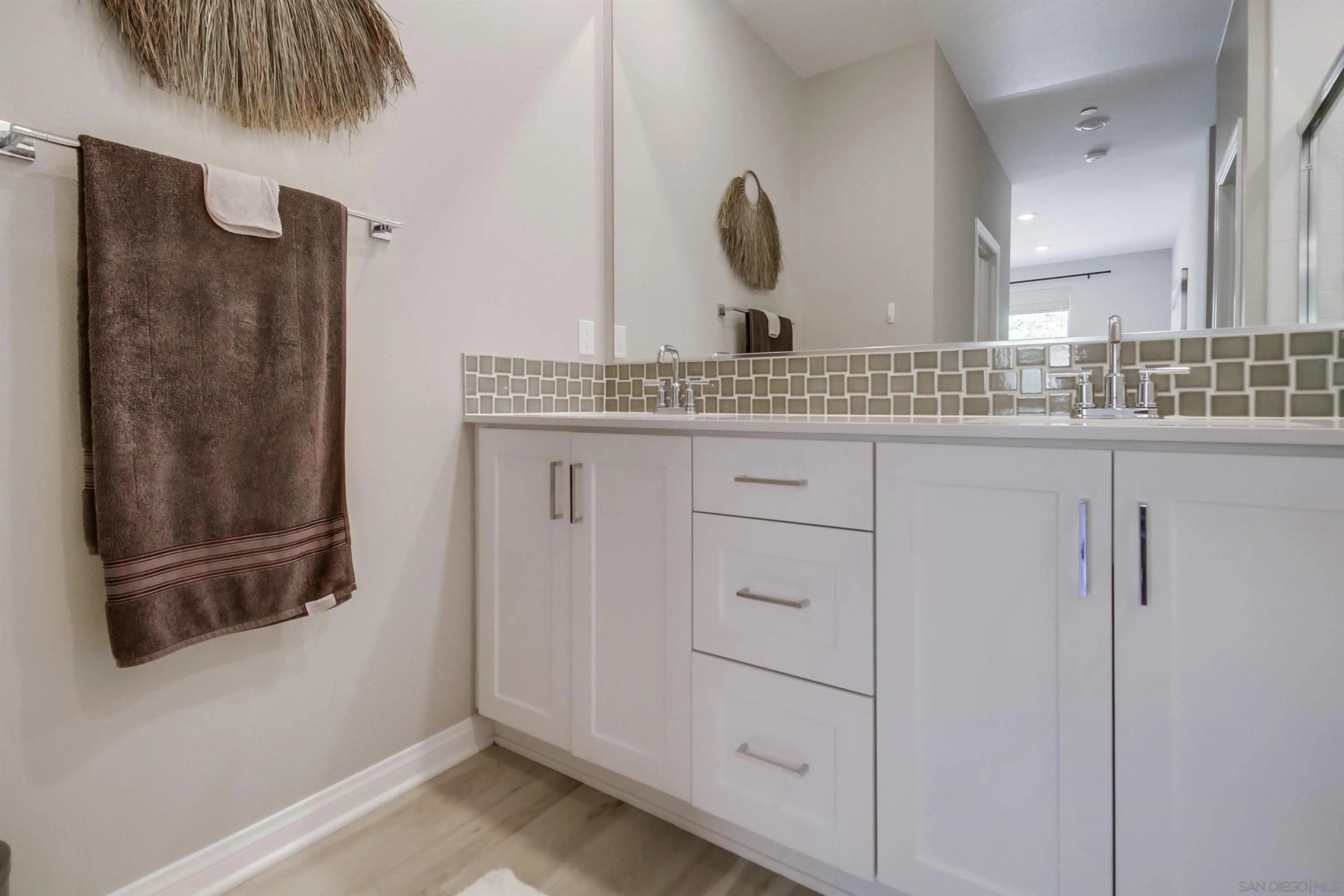 Chula Vista, California, 91913, United States, 4 Bedrooms Bedrooms, ,3 BathroomsBathrooms,Residential,For Sale,1949636