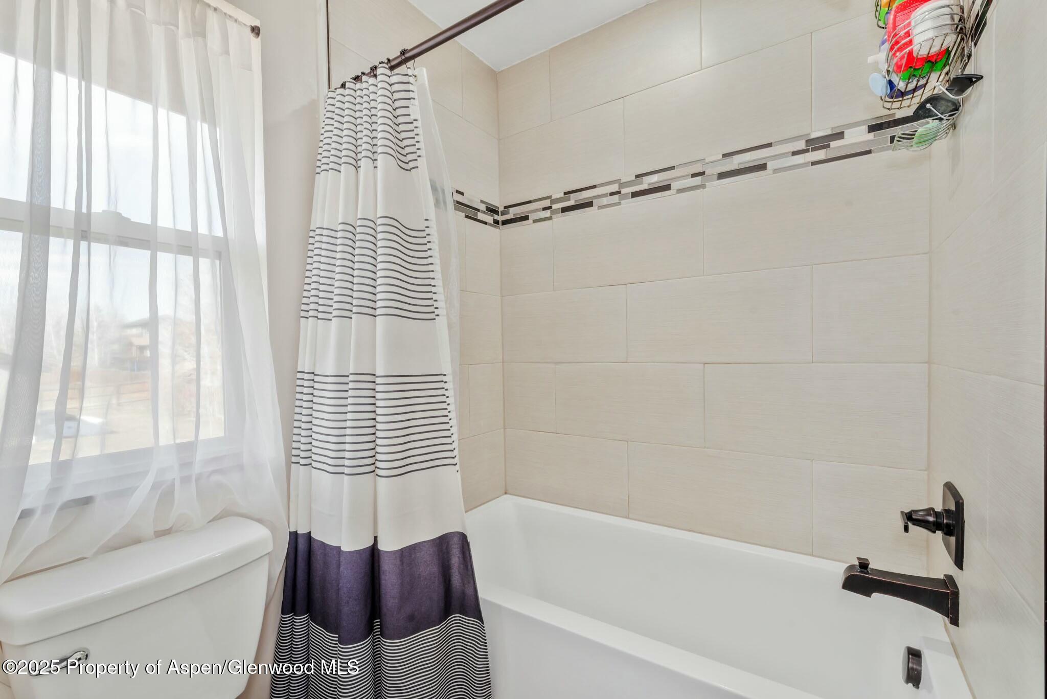 Hayden, Colorado, 81639, United States, 4 Bedrooms Bedrooms, ,3 BathroomsBathrooms,Residential,For Sale,1762496