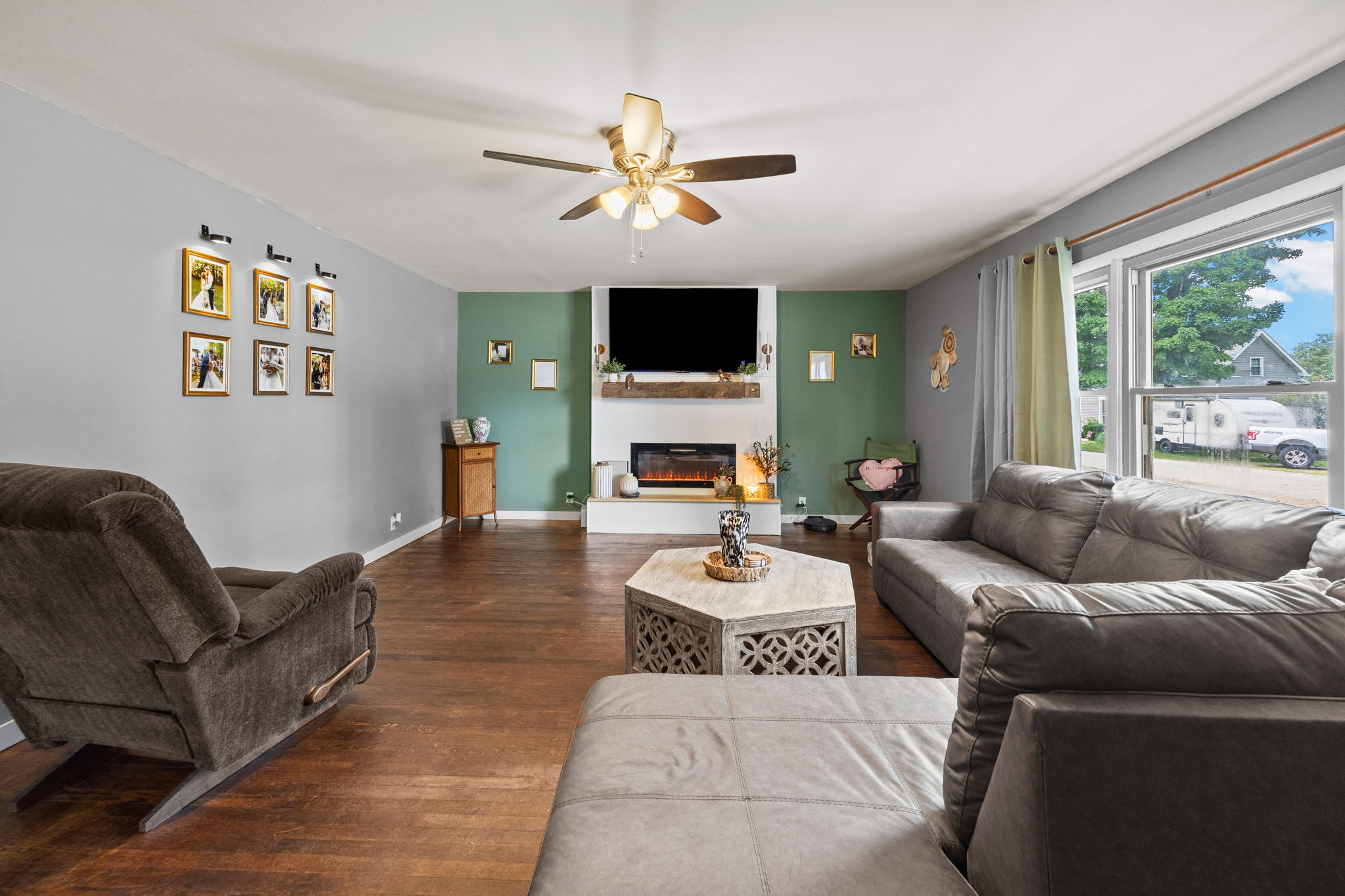  Charming Two Bedroom Home in Friendly Small-Town Community - 物件實景
