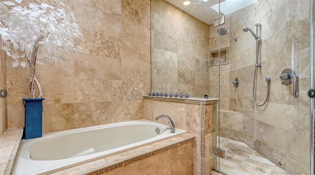 Sarasota, Florida, 34242, United States, 4 Bedrooms Bedrooms, ,3 BathroomsBathrooms,Residential,For Sale,1988026