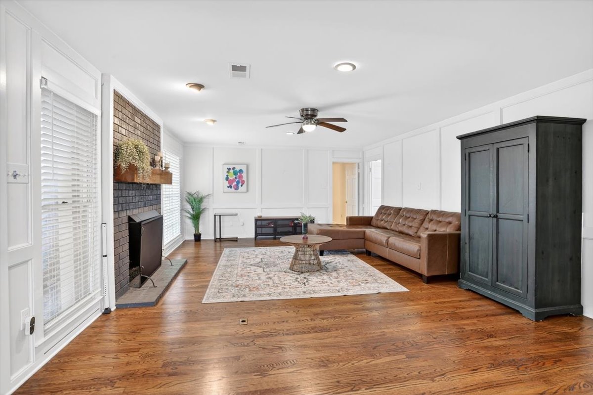 Germantown, Tennessee, 38139, United States, 5 Bedrooms Bedrooms, ,4 BathroomsBathrooms,Residential,For Sale,2048767