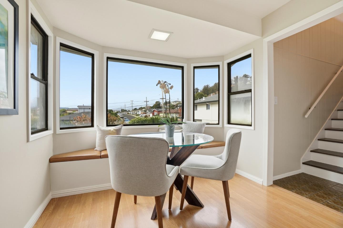 South San Francisco, California, 94080, United States, 4 Bedrooms Bedrooms, ,2 BathroomsBathrooms,Residential,For Sale,1992905