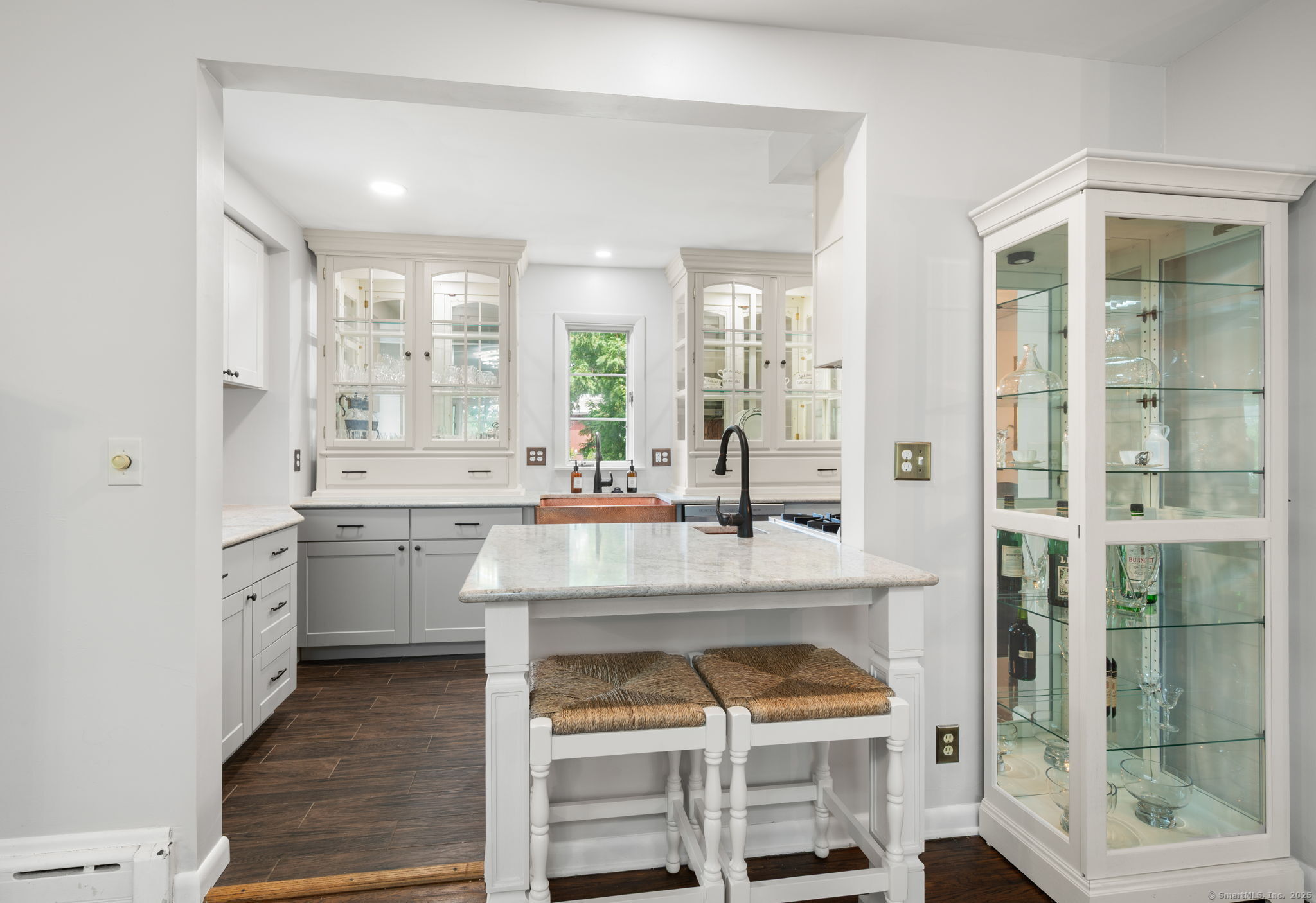 New London, Connecticut, 06320, United States, 3 Bedrooms Bedrooms, ,Residential,For Sale,1942755