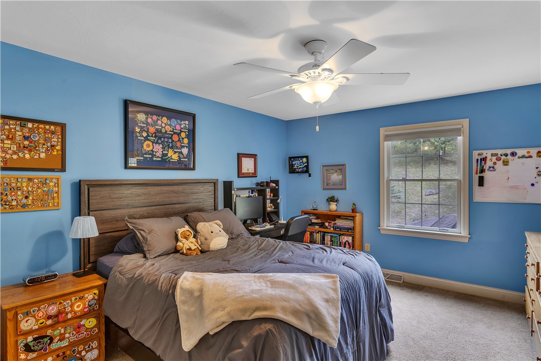 Peters Twp, Pennsylvania, 15317, United States, 4 Bedrooms Bedrooms, ,4 BathroomsBathrooms,Residential,For Sale,2002286