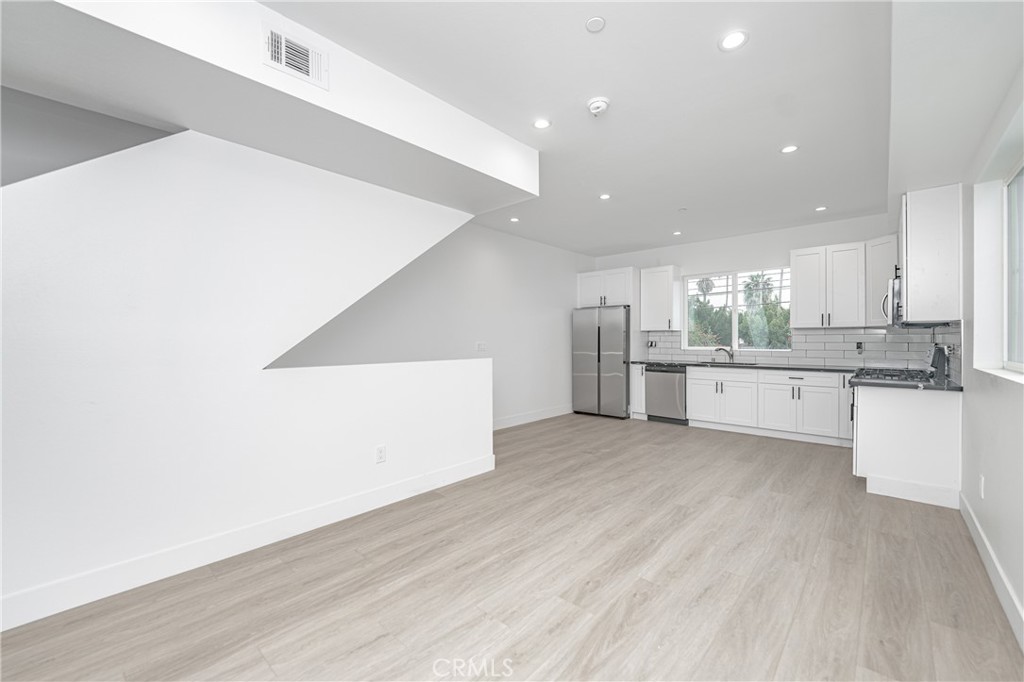 GARDENA, California, 90247, United States, ,Residential,For Sale,1810571
