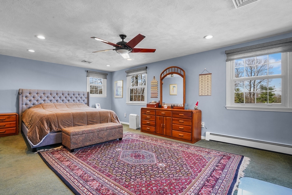 Burlington, Massachusetts, 01803, United States, 3 Bedrooms Bedrooms, ,2 BathroomsBathrooms,Residential,For Sale,2039576