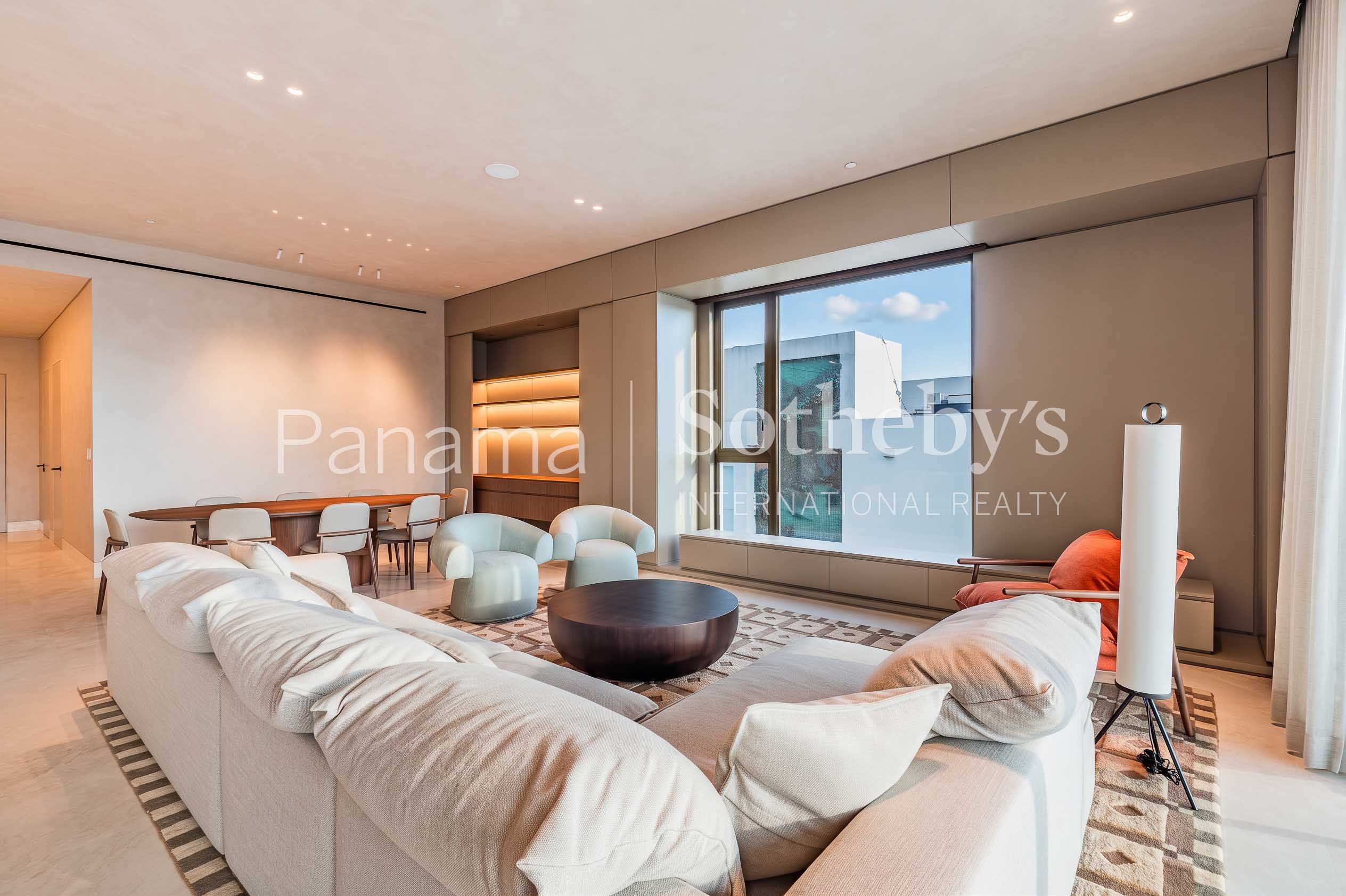  Two-Level Penthouse with Private Lap Pool  Skyhomes, Ocean Reef Islands - 物件實景