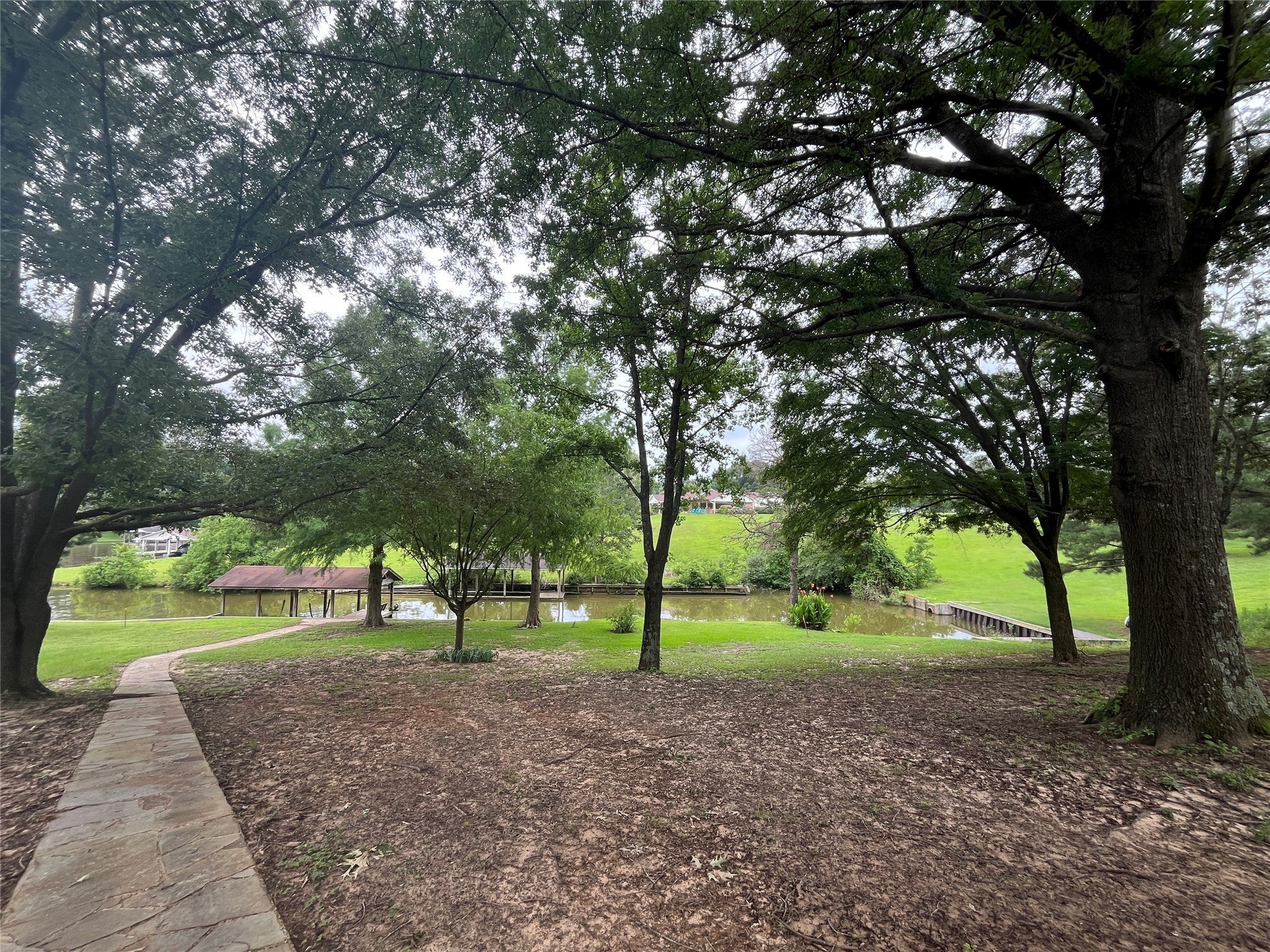 Pittsburg, Texas, 75686, United States, 3 Bedrooms Bedrooms, ,2 BathroomsBathrooms,Residential,For Sale,1850208