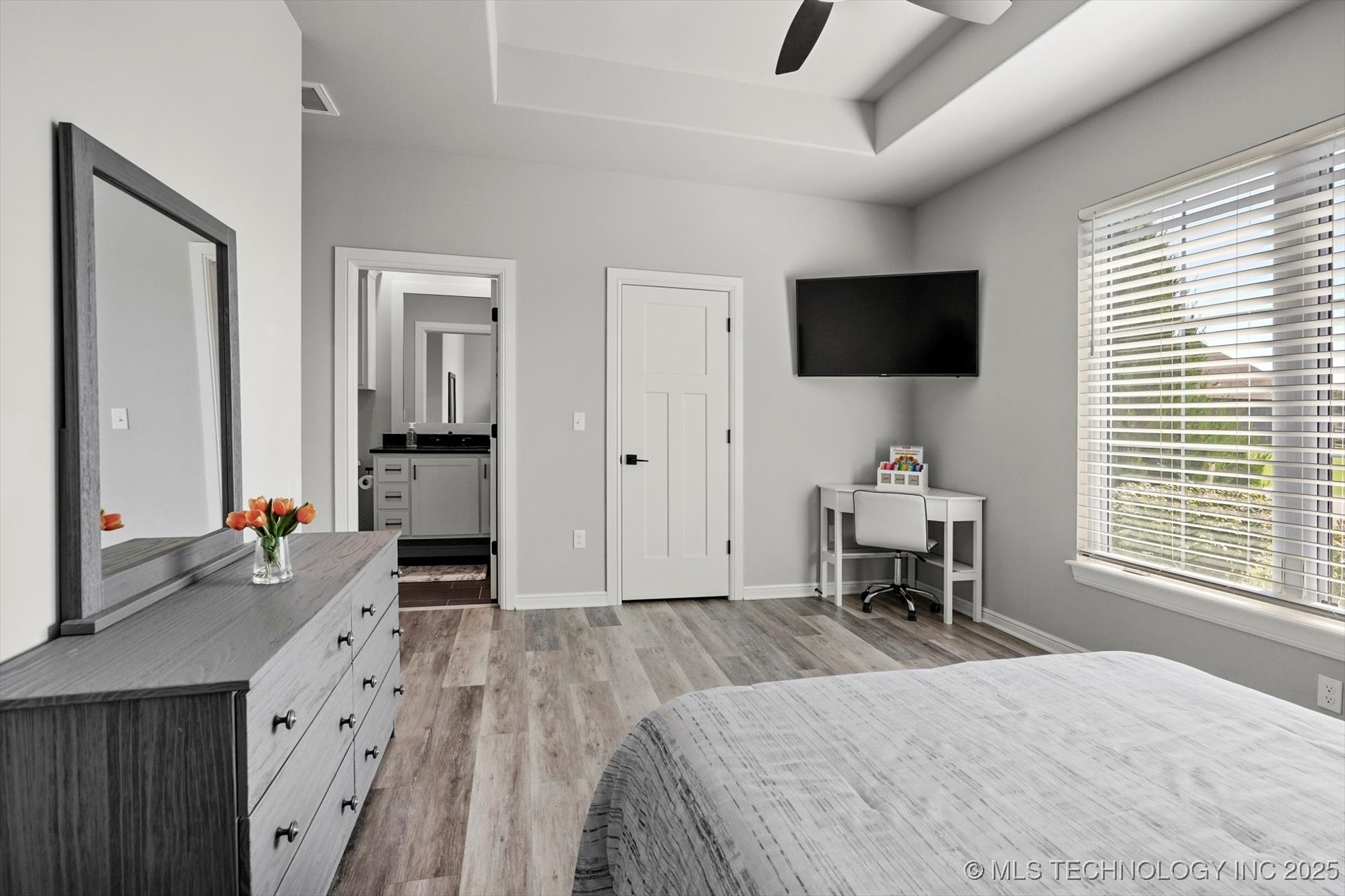 Owasso, Oklahoma, 74055, United States, 3 Bedrooms Bedrooms, ,4 BathroomsBathrooms,Residential,For Sale,1986225