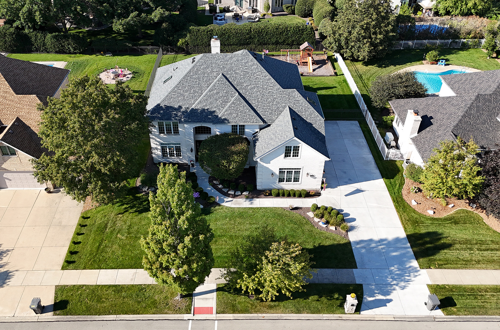 Orland Park, Illinois, 60467, United States, 5 Bedrooms Bedrooms, ,3 BathroomsBathrooms,Residential,For Sale,1937885