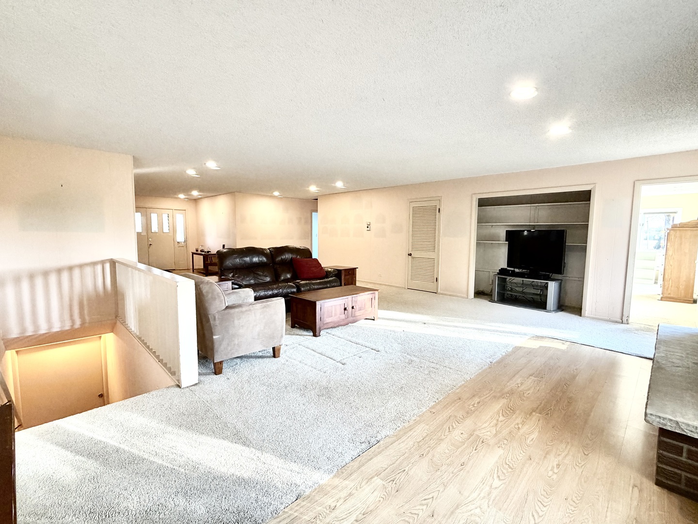 Sycamore, Illinois, 60178, United States, 4 Bedrooms Bedrooms, ,3 BathroomsBathrooms,Residential,For Sale,1988163