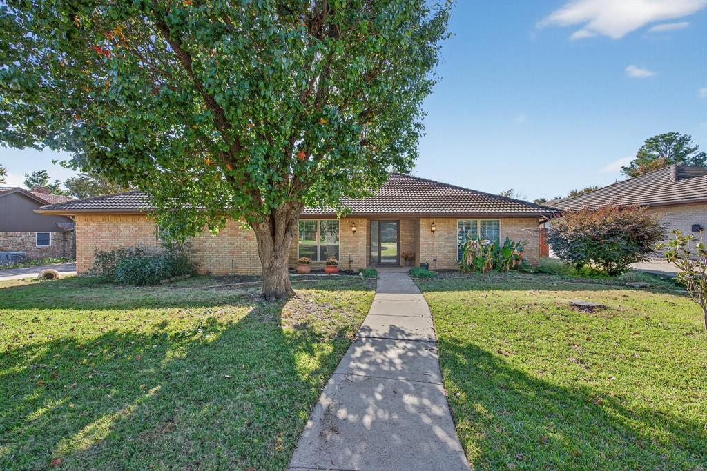Trophy Club, Texas, 76262, United States, 4 Bedrooms Bedrooms, ,3 BathroomsBathrooms,Residential,For Sale,1992869