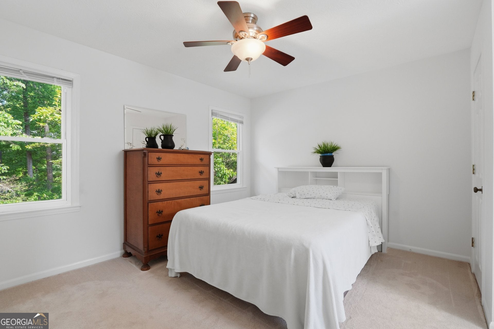 Roswell, Georgia, 30075, United States, 4 Bedrooms Bedrooms, ,3 BathroomsBathrooms,Residential,For Sale,2041114