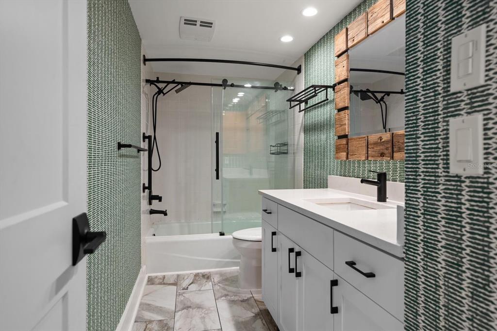 Clearwater Beach, Florida, 33767, United States, 3 Bedrooms Bedrooms, ,3 BathroomsBathrooms,Residential,For Sale,1918652