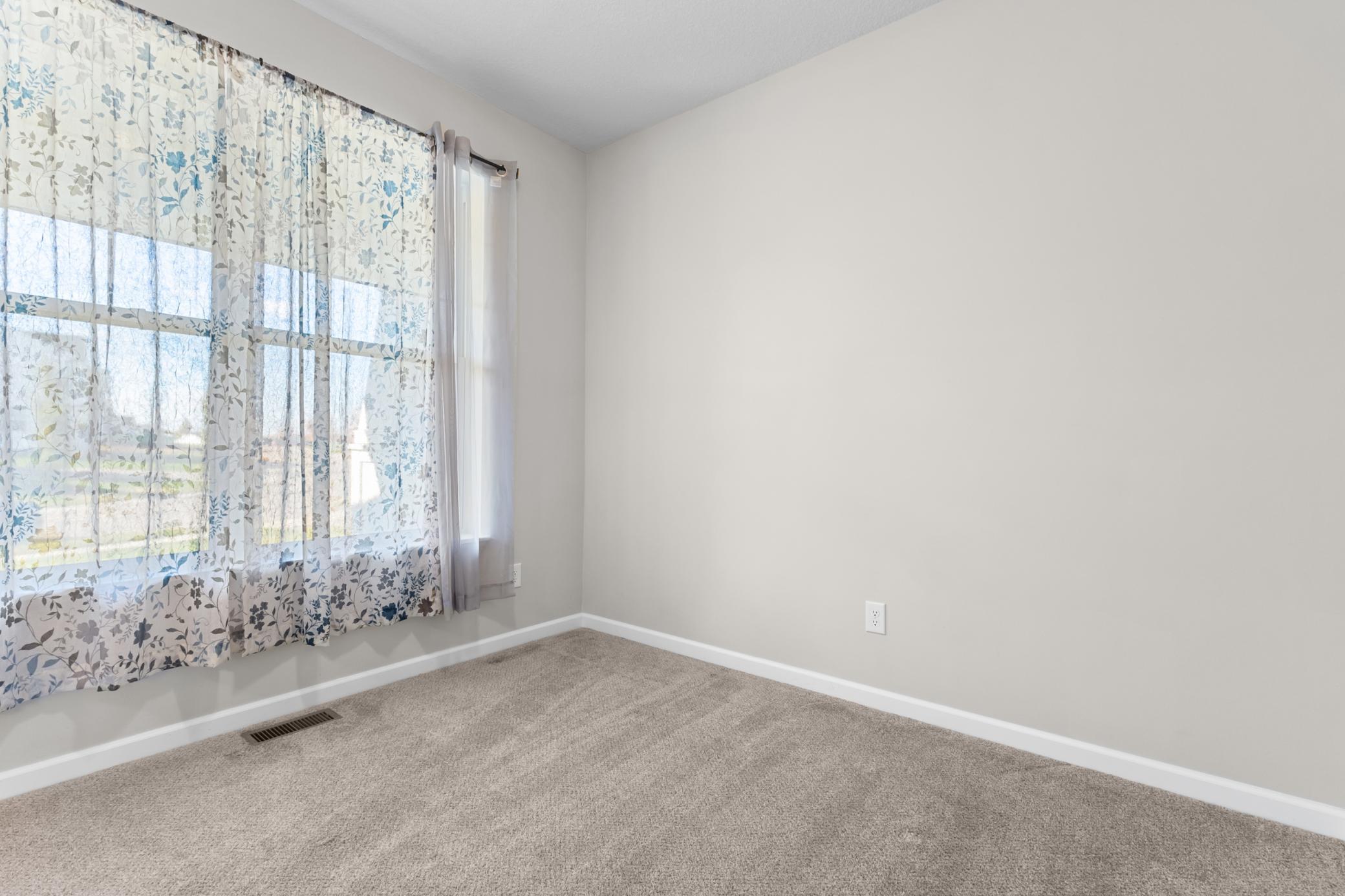 Farmington, Minnesota, 55024, United States, 4 Bedrooms Bedrooms, ,2 BathroomsBathrooms,Residential,For Sale,1991916