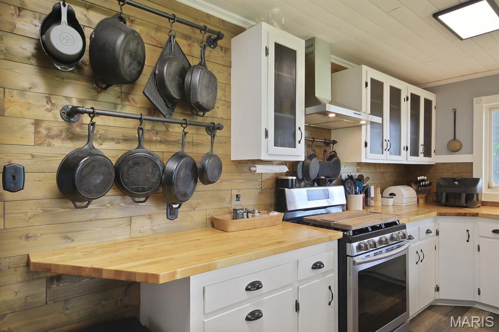 Lebanon, Missouri, 65536, United States, 3 Bedrooms Bedrooms, ,2 BathroomsBathrooms,Residential,For Sale,1982257