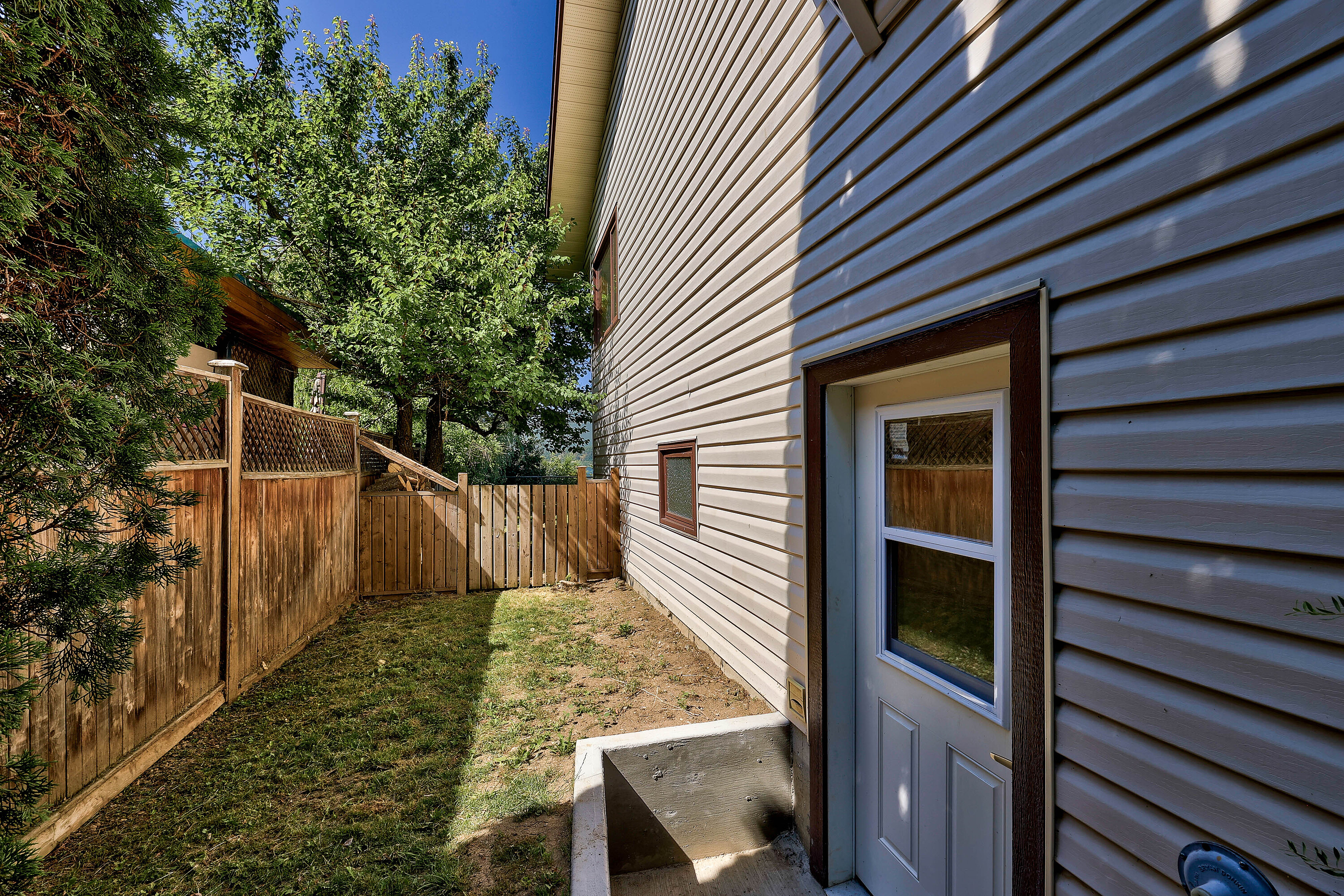  Salmon Arm, Thompson & Okanagan - 物件實景