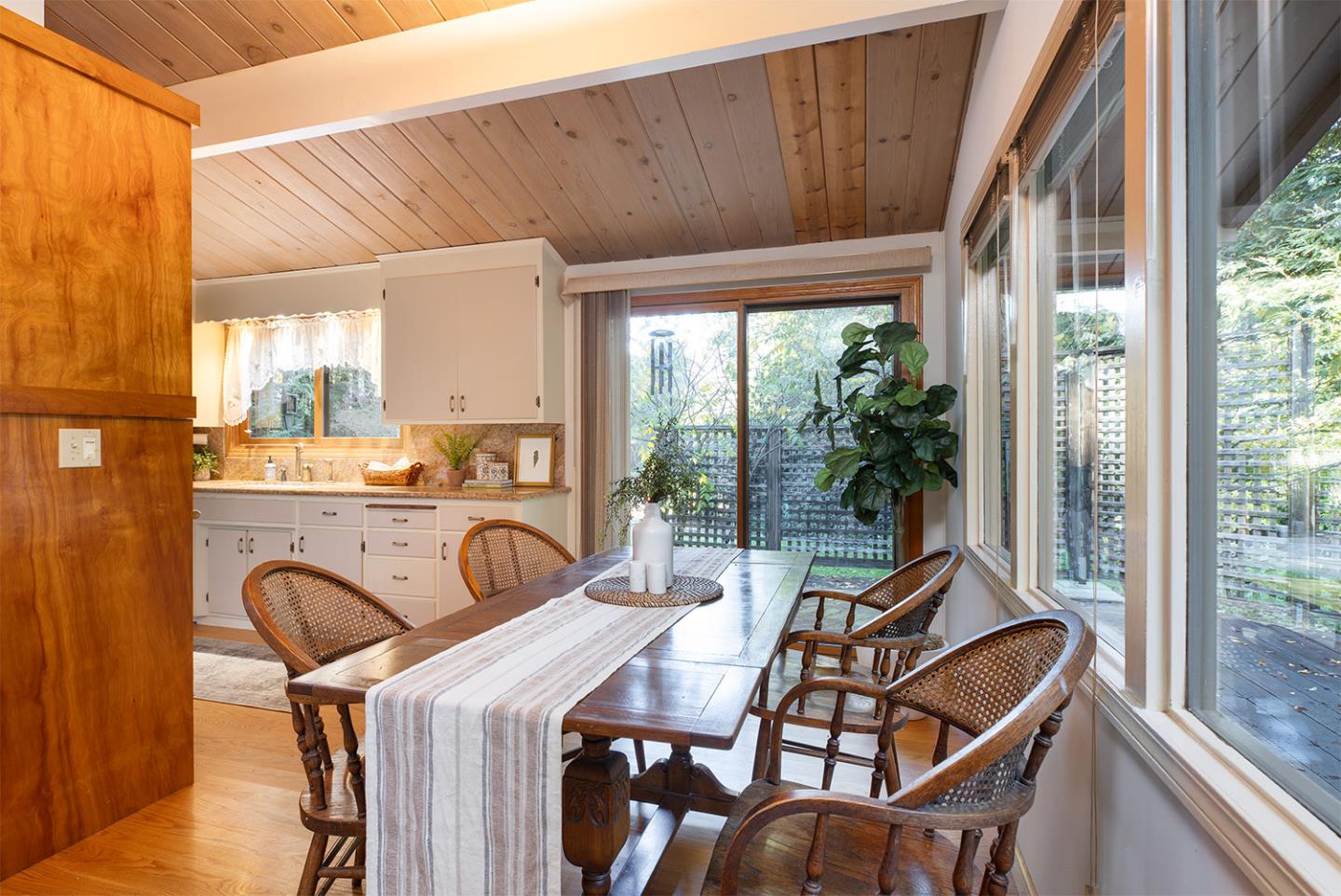 Felton, California, 95018, United States, 3 Bedrooms Bedrooms, ,3 BathroomsBathrooms,Residential,For Sale,1996895